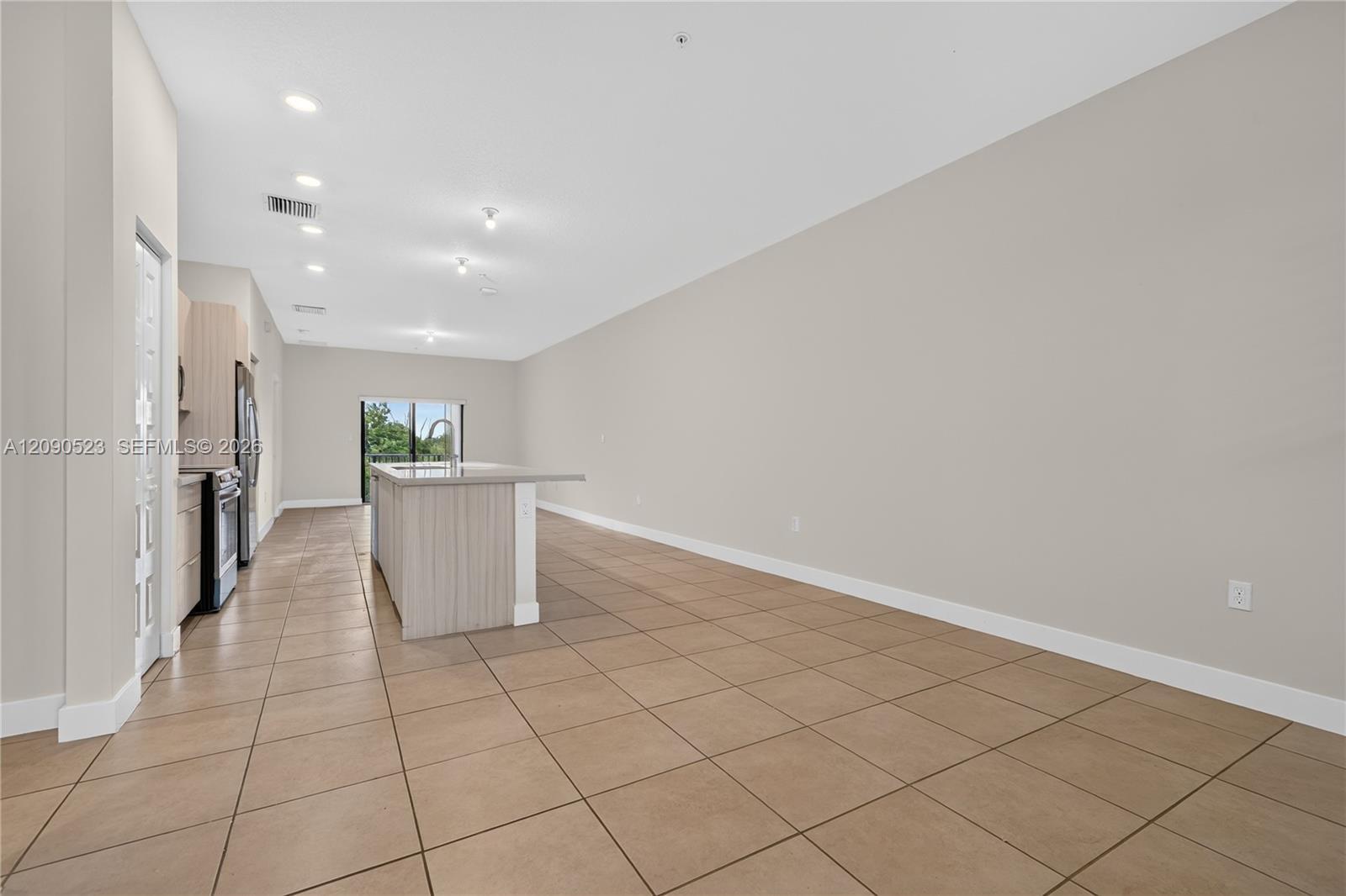 7831 NW 104th Ave # 21, Doral FL 33178 photo 3