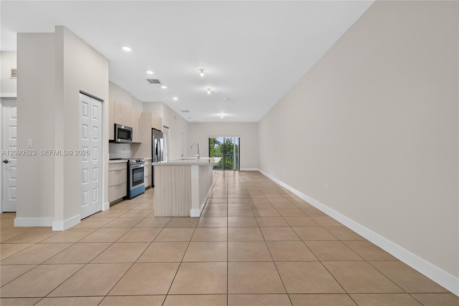 7831 NW 104th Ave # 21, Doral FL 33178 photo 4