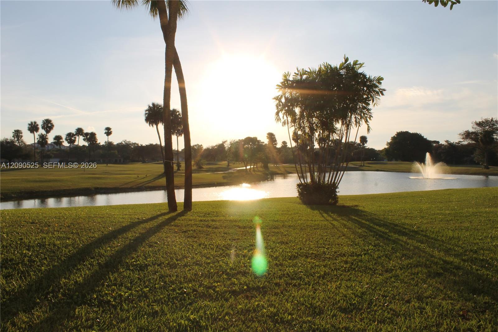 3980 Oaks Clubhouse Dr # 110, Pompano Beach FL 33069 photo 5