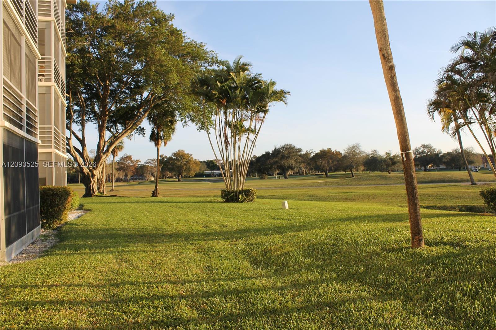 3980 Oaks Clubhouse Dr # 110, Pompano Beach FL 33069 photo 4