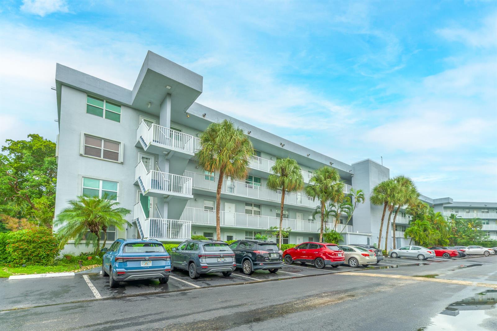 101 ROYAL PARK Drive # 1C, Oakland Park FL 33309