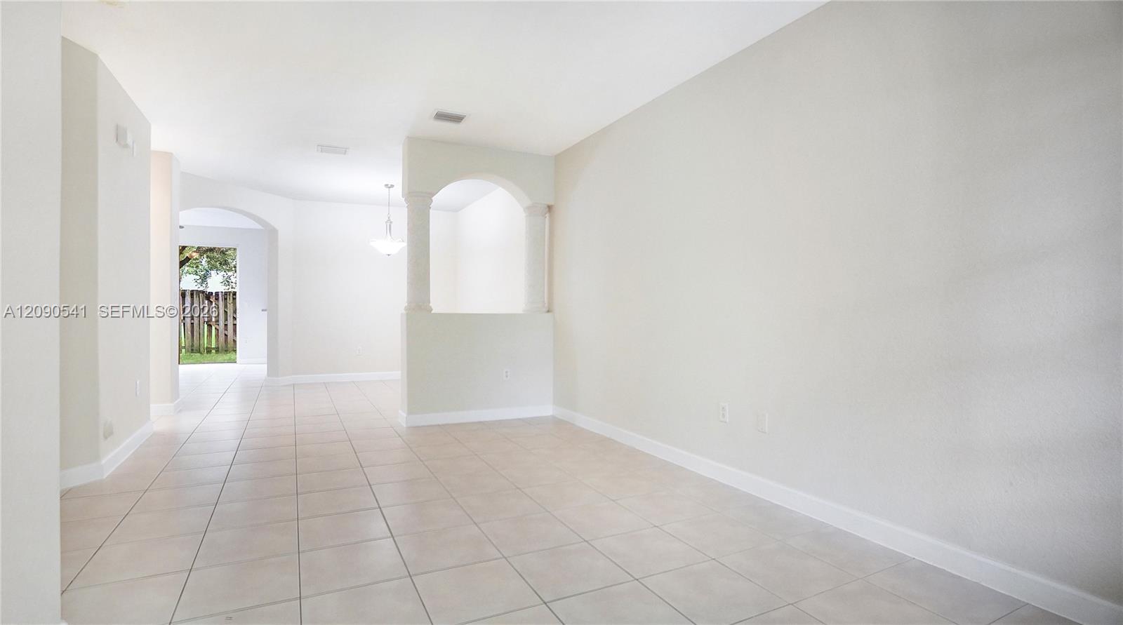 1485 SE 25th Ter, Homestead FL 33035 photo 3