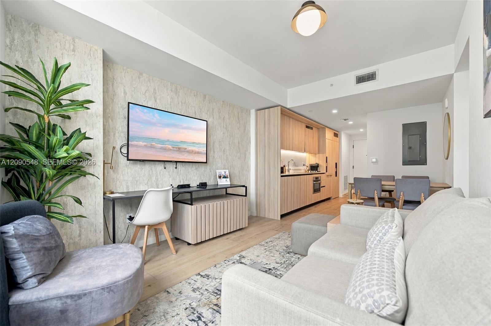 225 N Miami Ave # 3105, Miami FL 33128