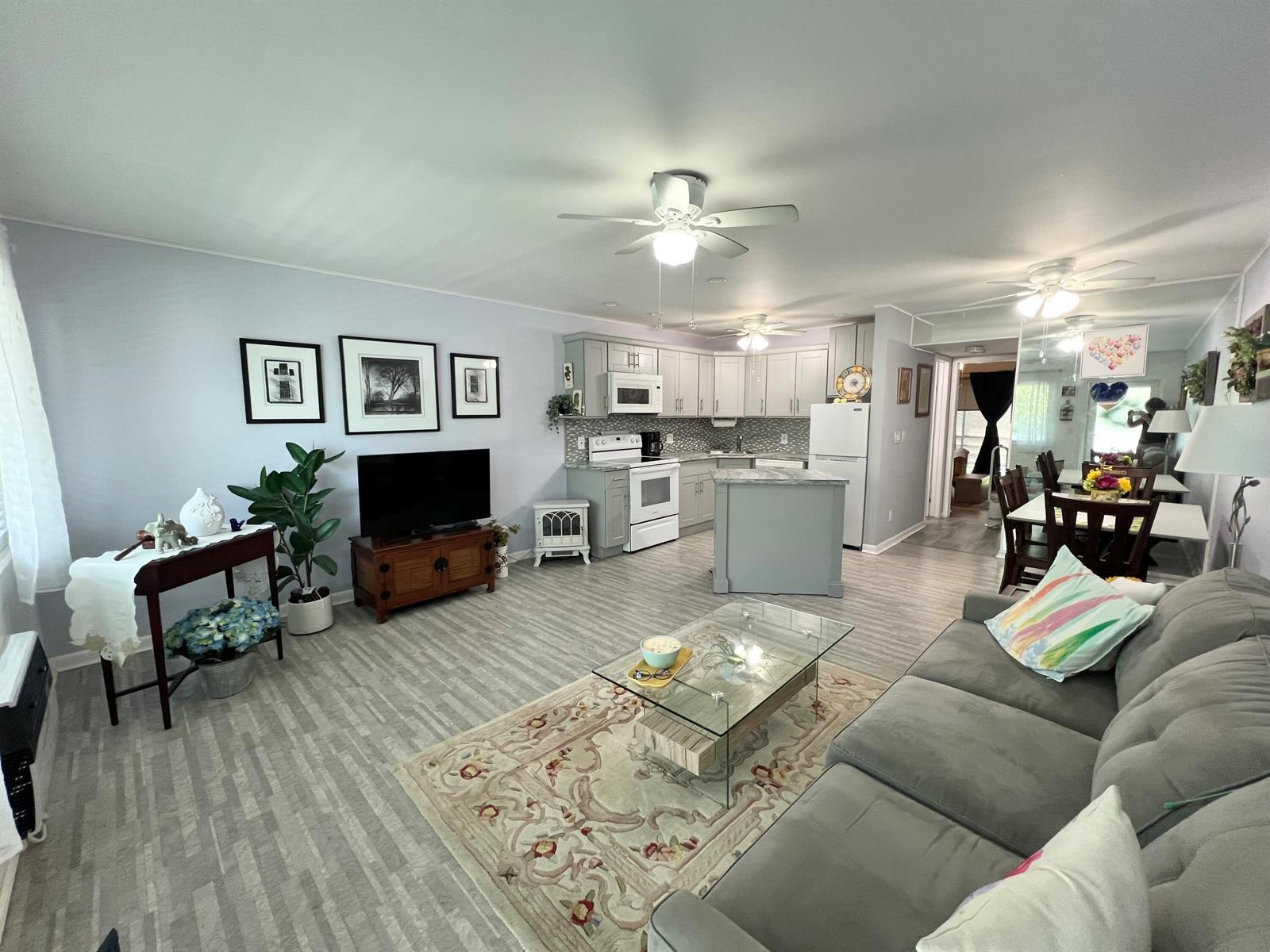 226 DURHAM E # 226, Deerfield Beach FL 33442 photo 3