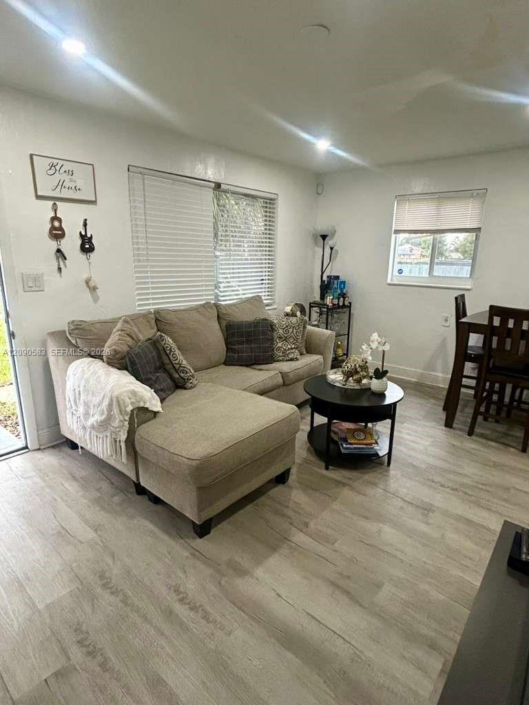 Fort Lauderdale, FL 33311 photo 4