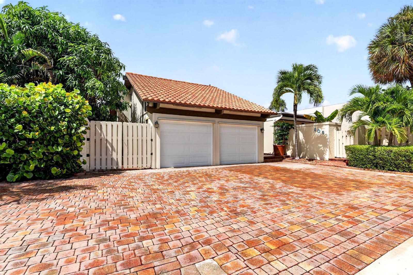 105 SANDPIPER Circle W, Jupiter FL 33477 photo 5