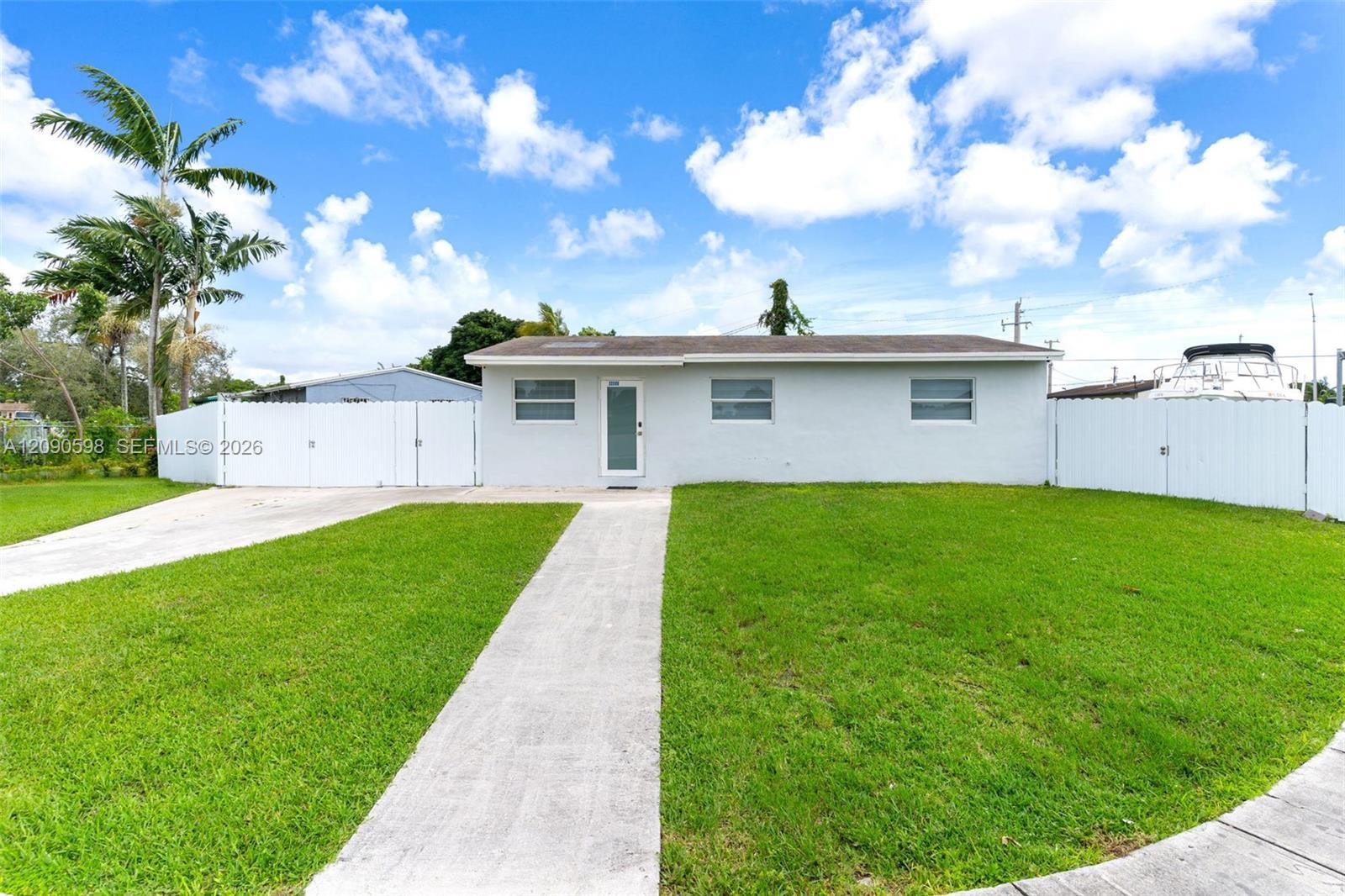 22365 SW 112th Ct, Miami FL 33170 photo 2