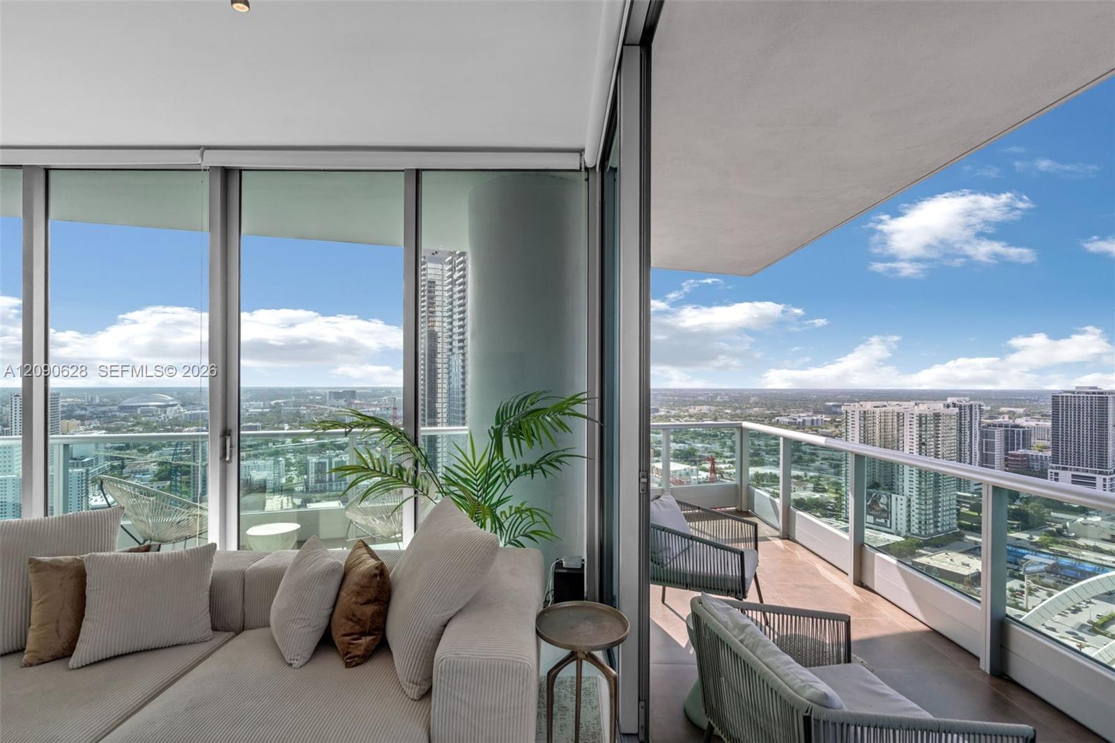 900 Biscayne Blvd # 4412, Miami FL 33132 photo 2