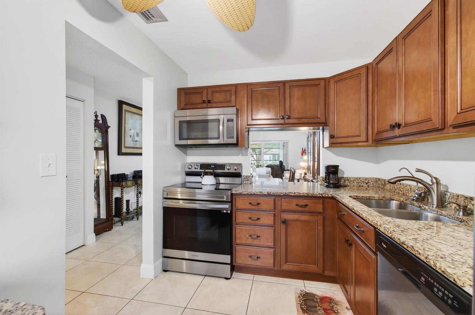 136 Lake Rebecca Drive, West Palm Beach FL 33411 photo 3