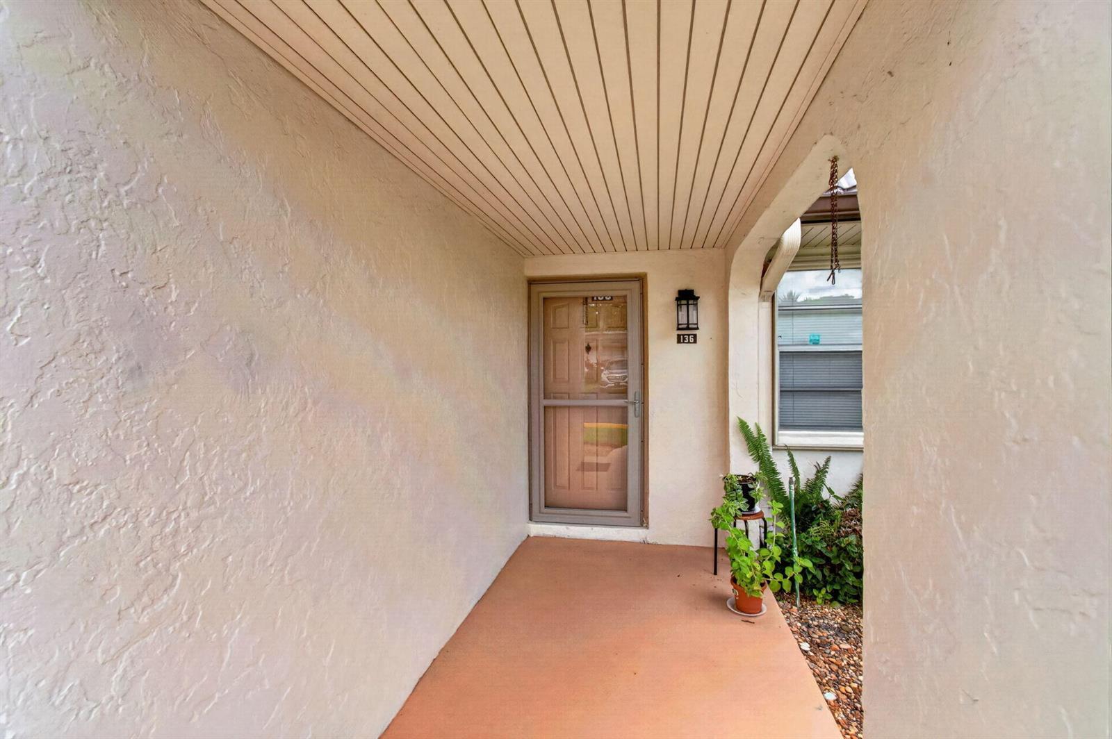 136 Lake Rebecca Drive, West Palm Beach FL 33411 photo 4