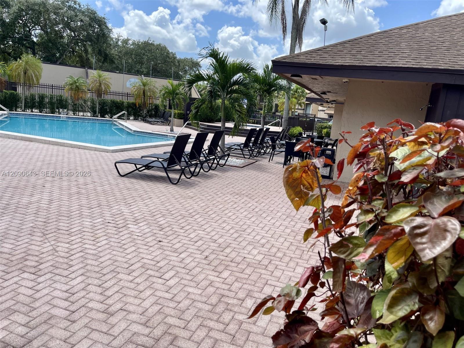 2160 Bayberry Dr # 2160, Pembroke Pines FL 33024 photo 3