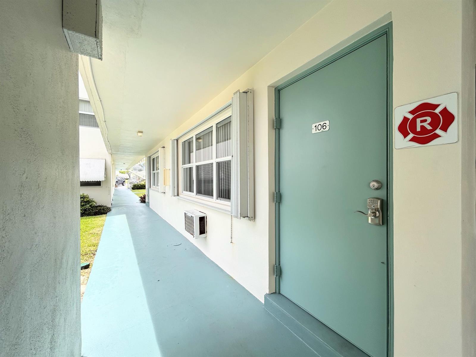 350 Horizons E # 106, Boynton Beach FL 33435 photo 4