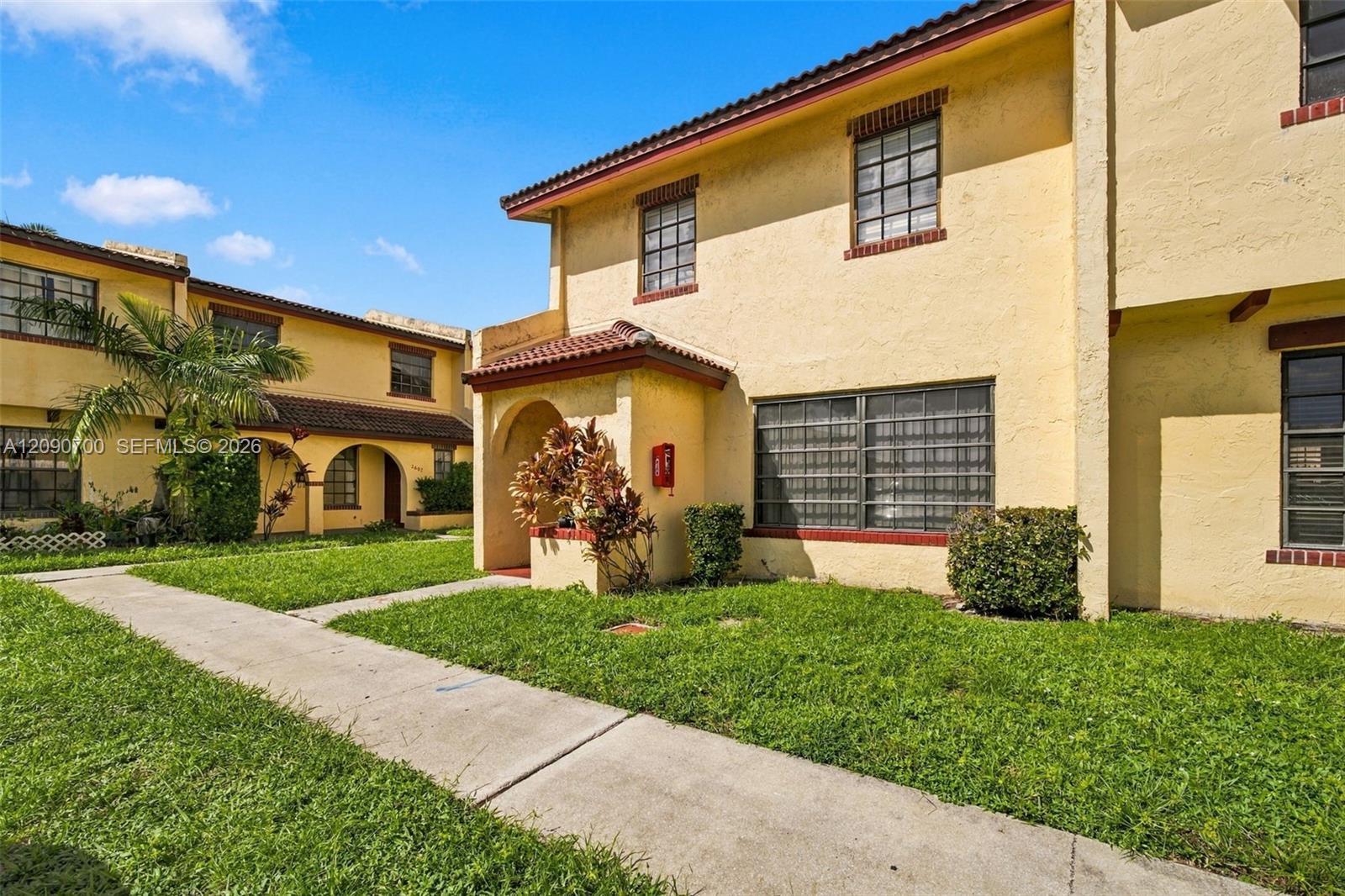 Lauderdale Lakes, FL 33313 photo 3