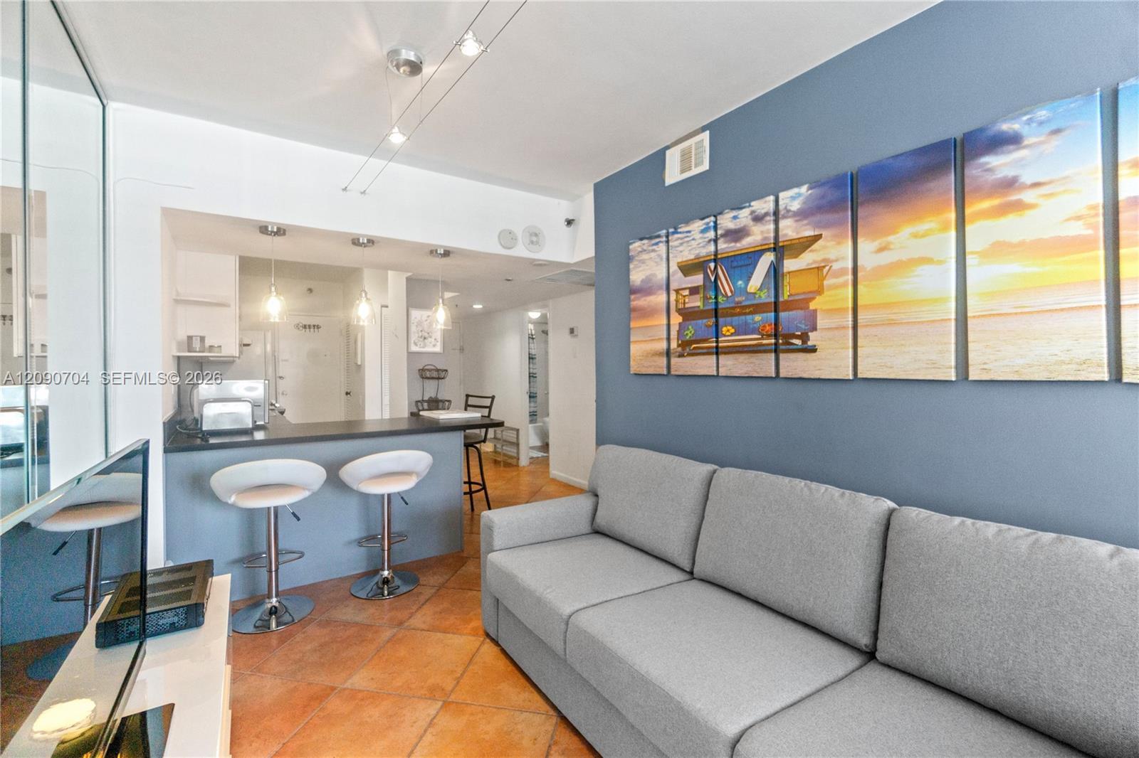 100 Lincoln Rd # 1127, Miami Beach FL 33139 photo 2