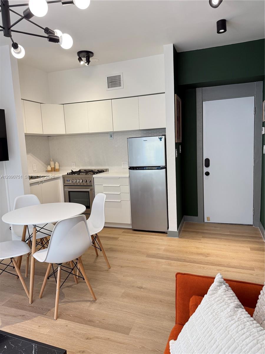 1320 Drexel Ave # 302, Miami Beach FL 33139 photo 4