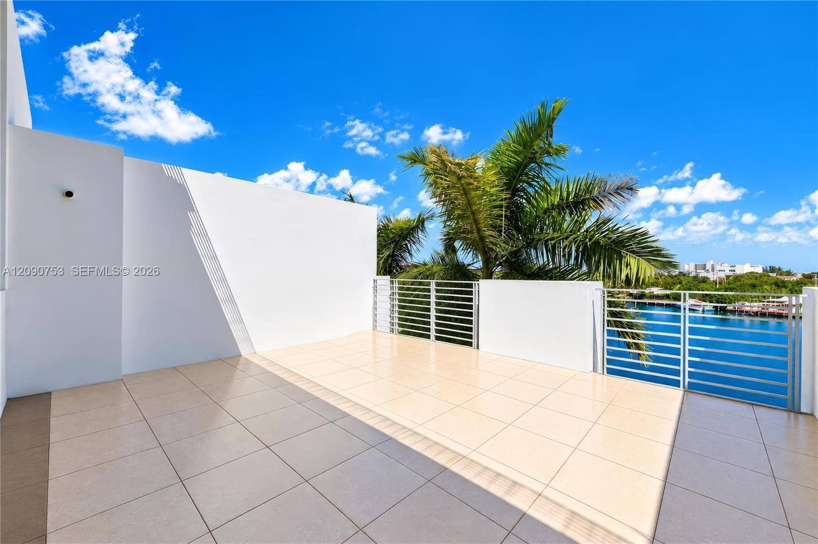 187/4 N Shore Dr # 4, Miami Beach FL 33141 photo 2