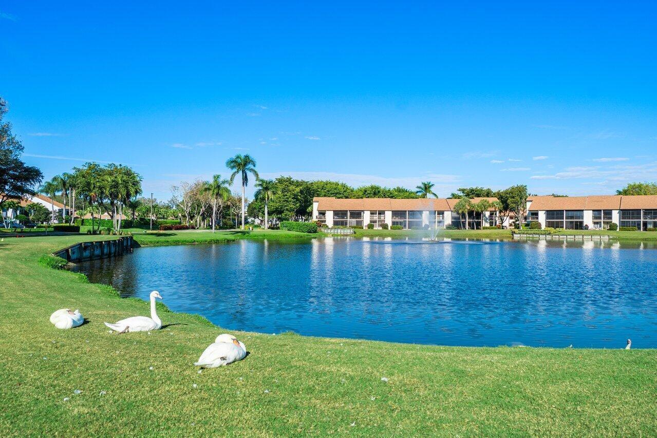 5355 10th Fairway Drive # 2, Delray Beach FL 33484 photo 3