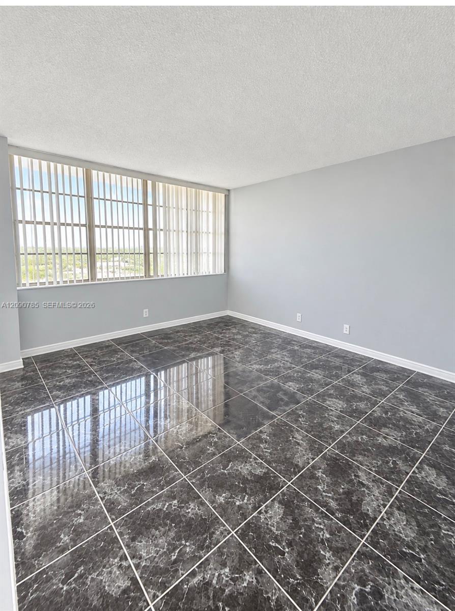 2025 NE 164th St # 819, North Miami Beach FL 33162 photo 4