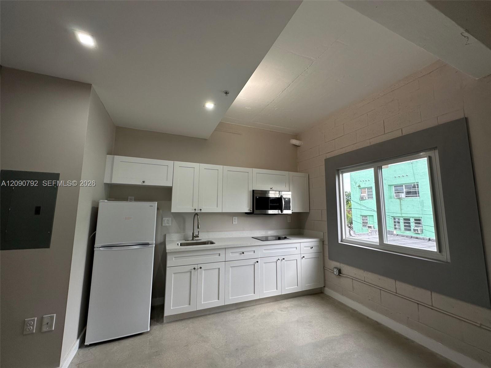 320 SW 13th Ave # 302, Miami FL 33135 photo 5