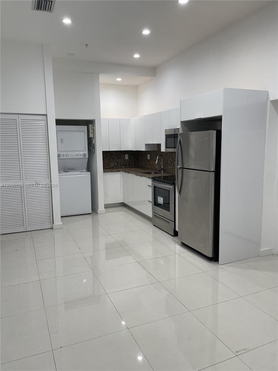 2300 NW 7th Street # 104, Miami FL 33125 photo 3