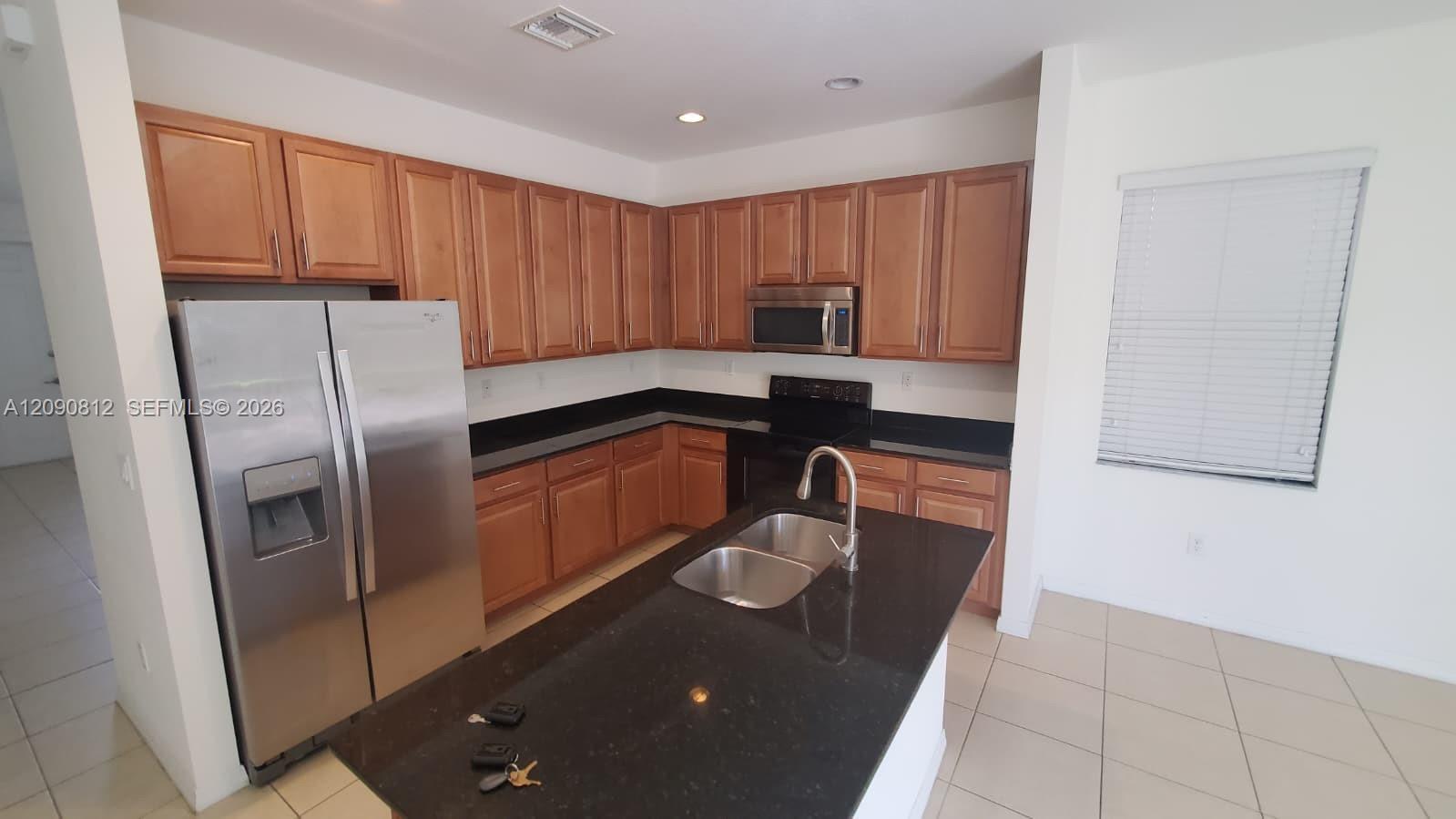 652 NE 191st Ter # 0, Miami FL 33179 photo 3