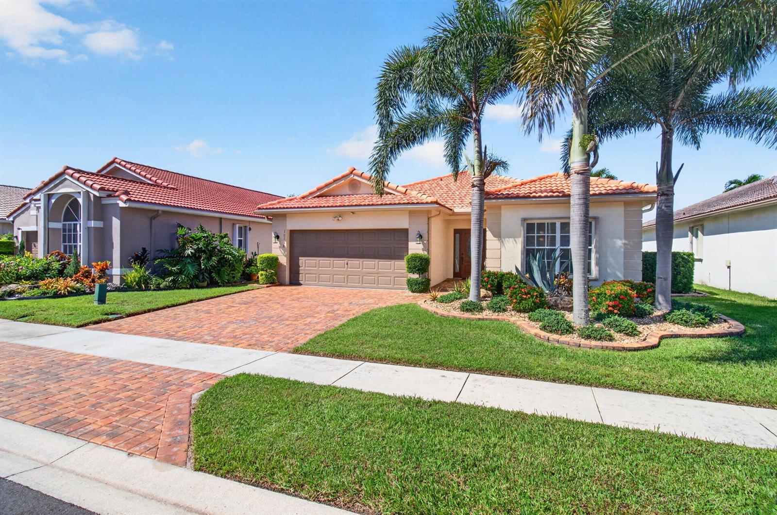10398 Utopia Circle E, Boynton Beach FL 33437 photo 2