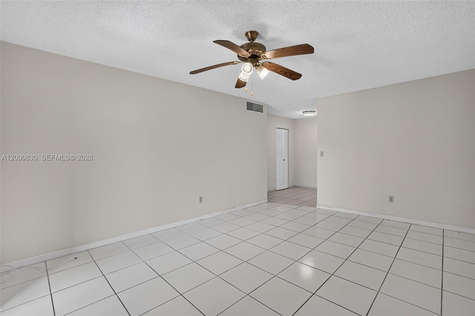 10786 N Kendall Dr # D14, Miami FL 33176 photo 3