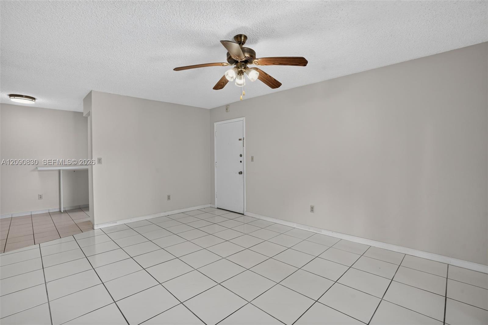 10786 N Kendall Dr # D14, Miami FL 33176 photo 4