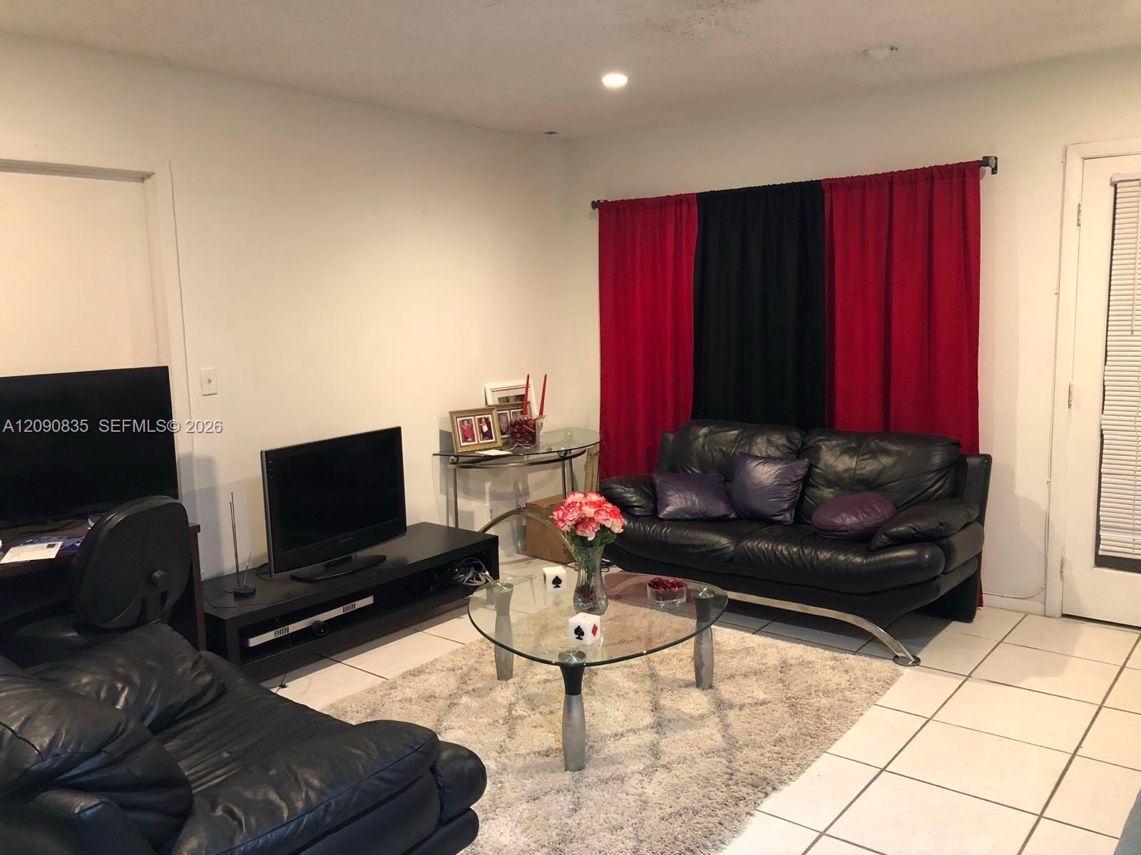 4610 SW 43rd Ter, Dania Beach FL 33314 photo 2