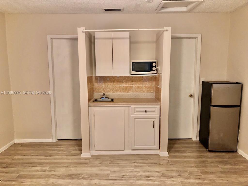 4610 SW 43rd Ter, Dania Beach FL 33314 photo 3