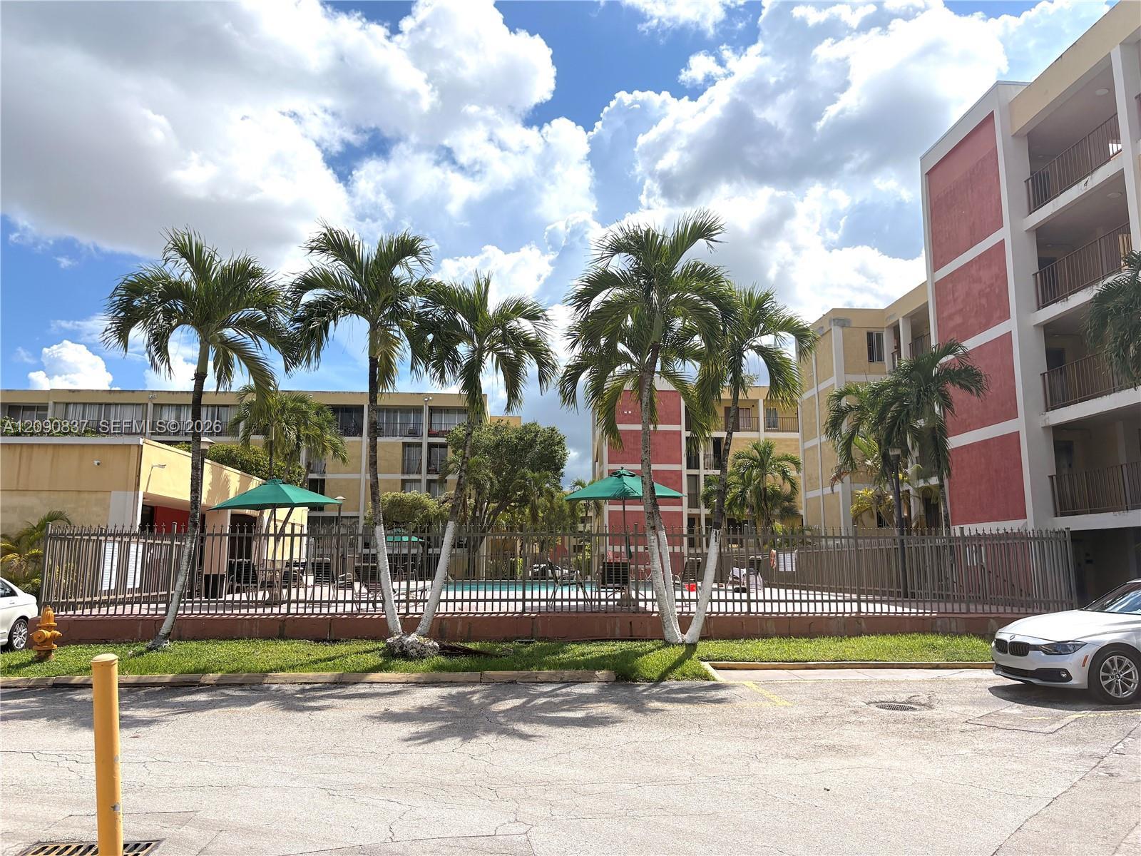 9270 Fontainebleau Blvd # 203, Miami FL 33172 photo 3