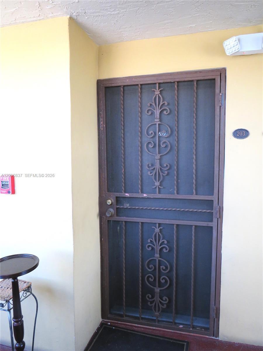9270 Fontainebleau Blvd # 203, Miami FL 33172 photo 4