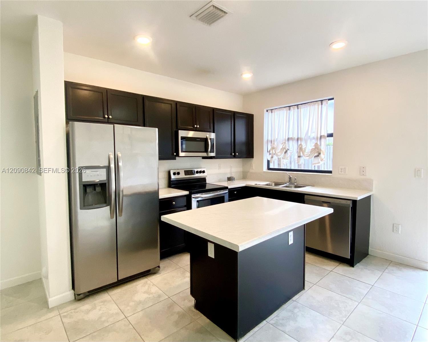 24902 SW 114th Ave, Homestead FL 33032 photo 2