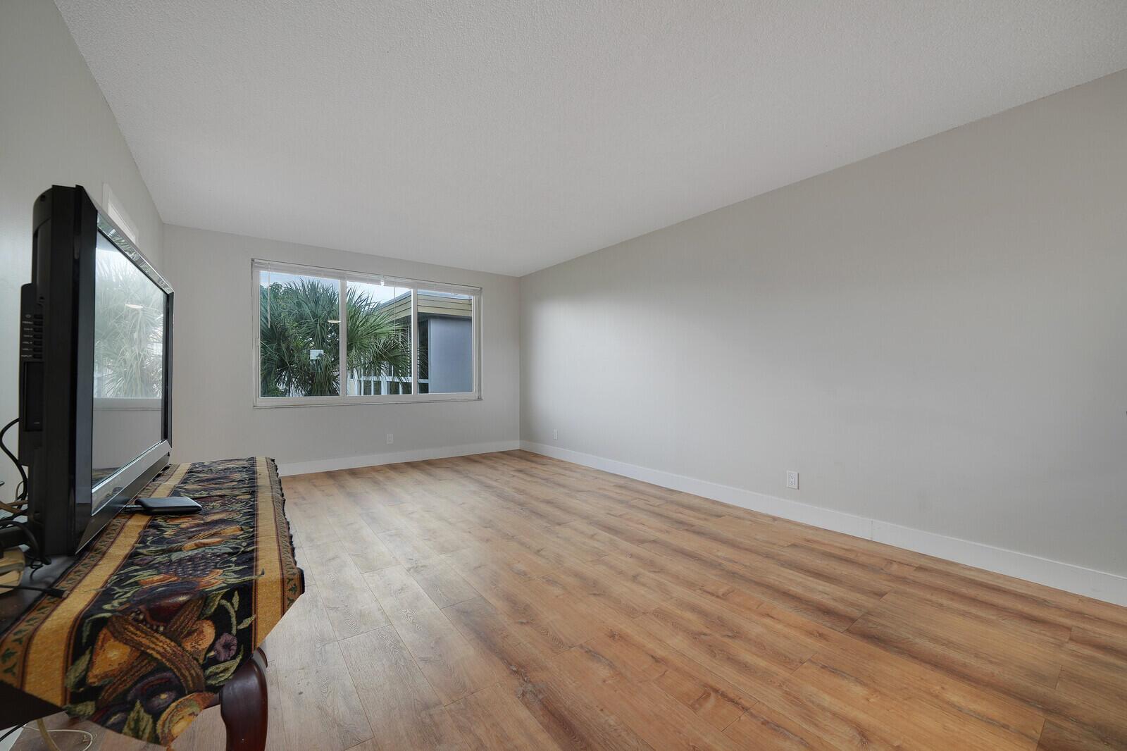 6005 Del Lago Circle # 311, Sunrise FL 33313 photo 4