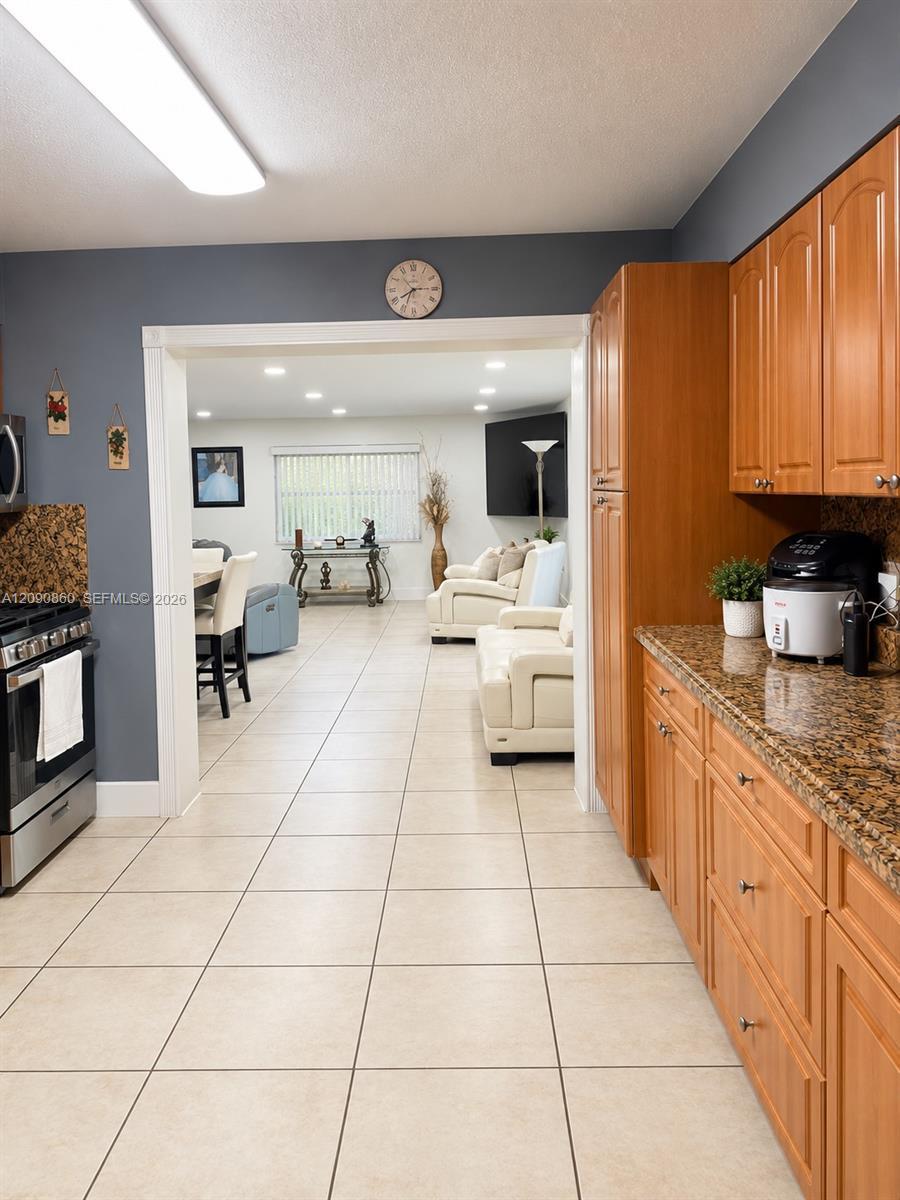 10665 SW 6 St, Miami FL 33174 photo 5
