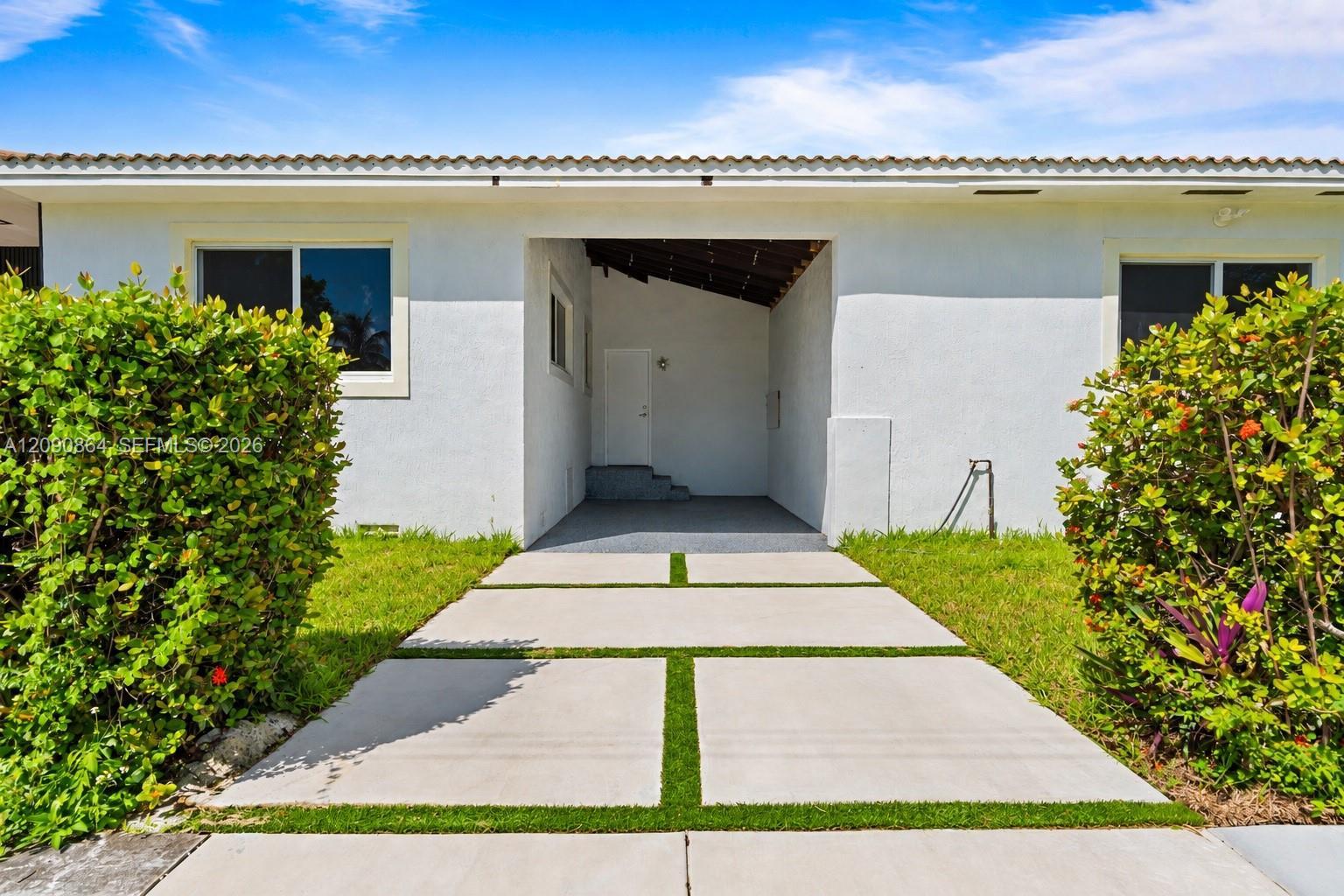 580 Lee Dr, Miami Springs FL 33166 photo 5