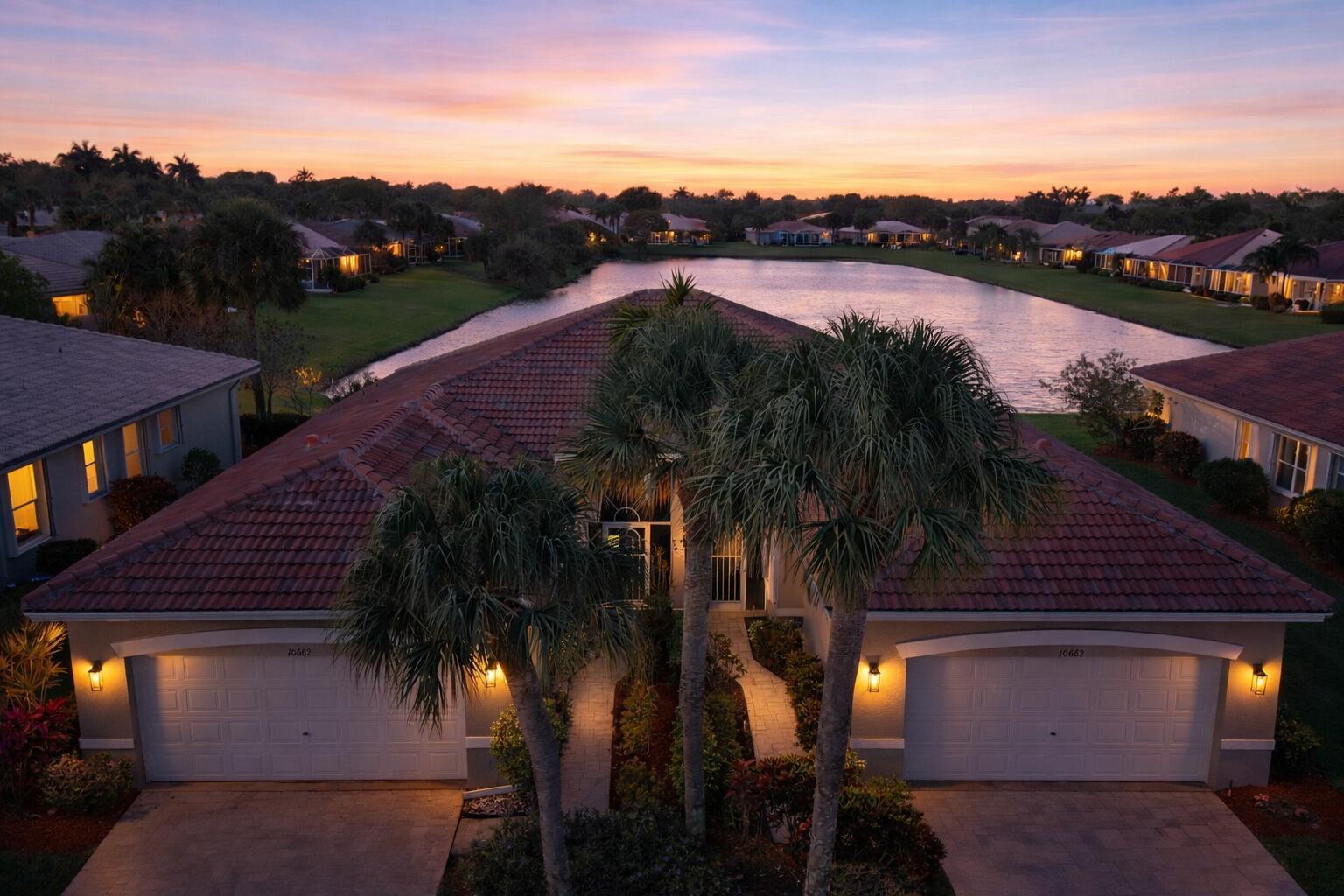 10665 ROYAL CARIBBEAN Circle, Boynton Beach FL 33437 photo 2