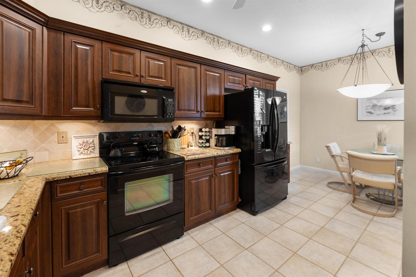 10665 ROYAL CARIBBEAN Circle, Boynton Beach FL 33437 photo 5