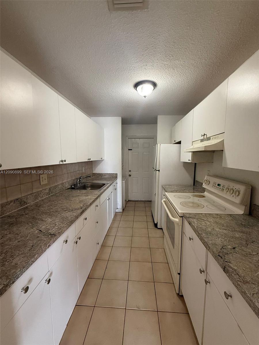 14127 SW 280th Ter, Homestead FL 33033 photo 3