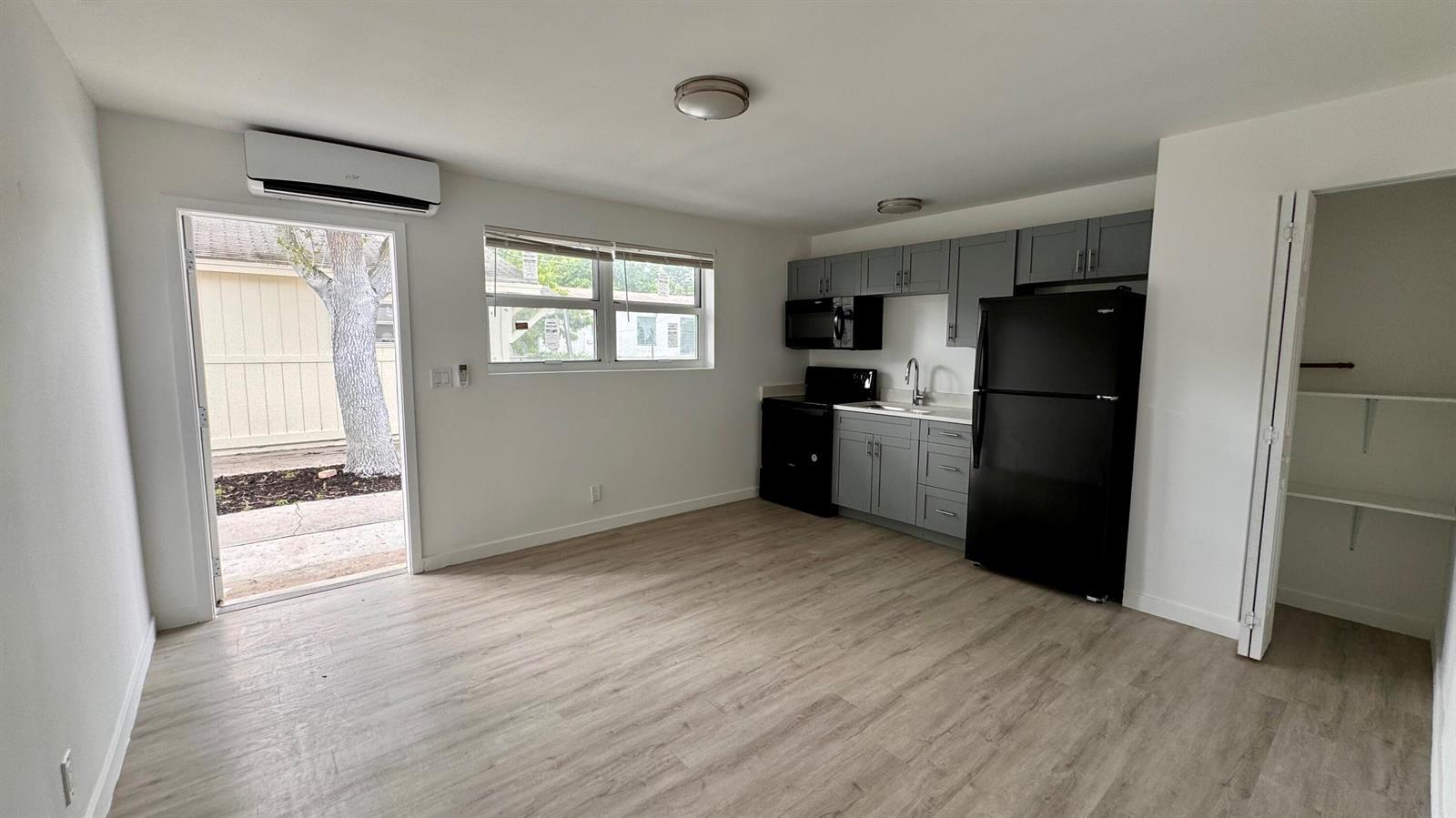 225 S F Street # 7, FL 33460