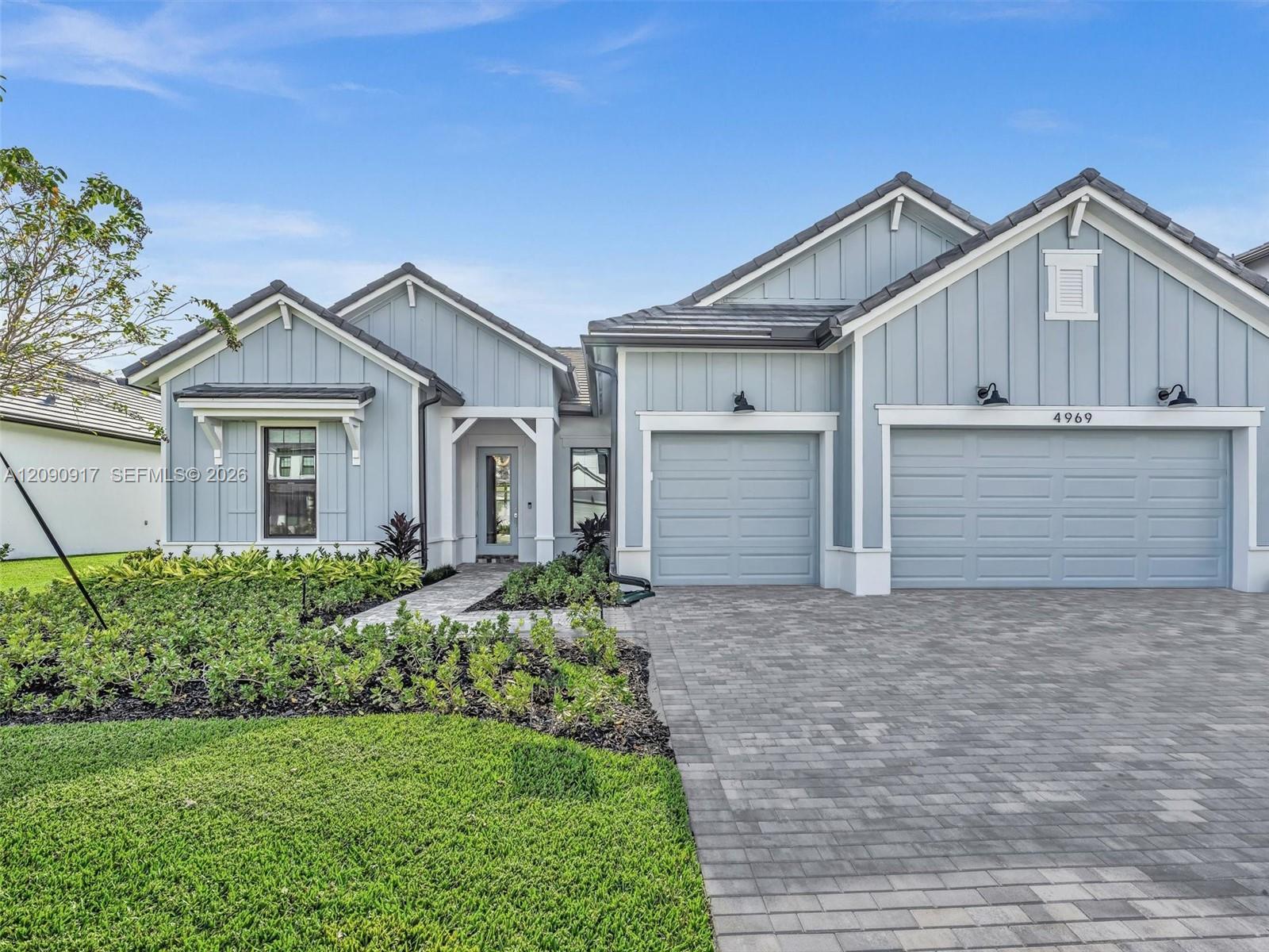 4969 Naugle Way, Davie FL 33328 photo 2