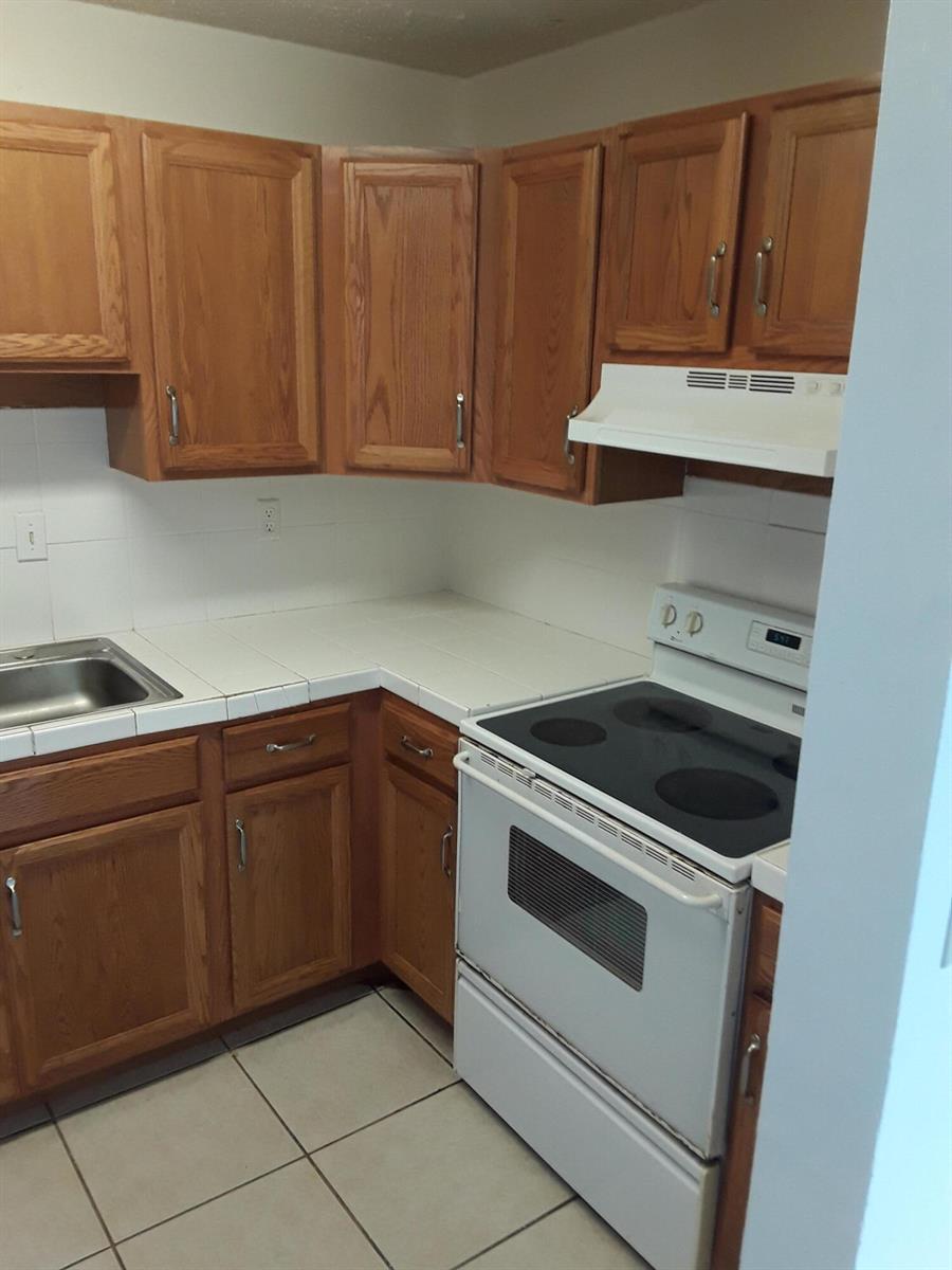 7650 KIMBERLY Boulevard # 7654, North Lauderdale FL 33068 photo 4