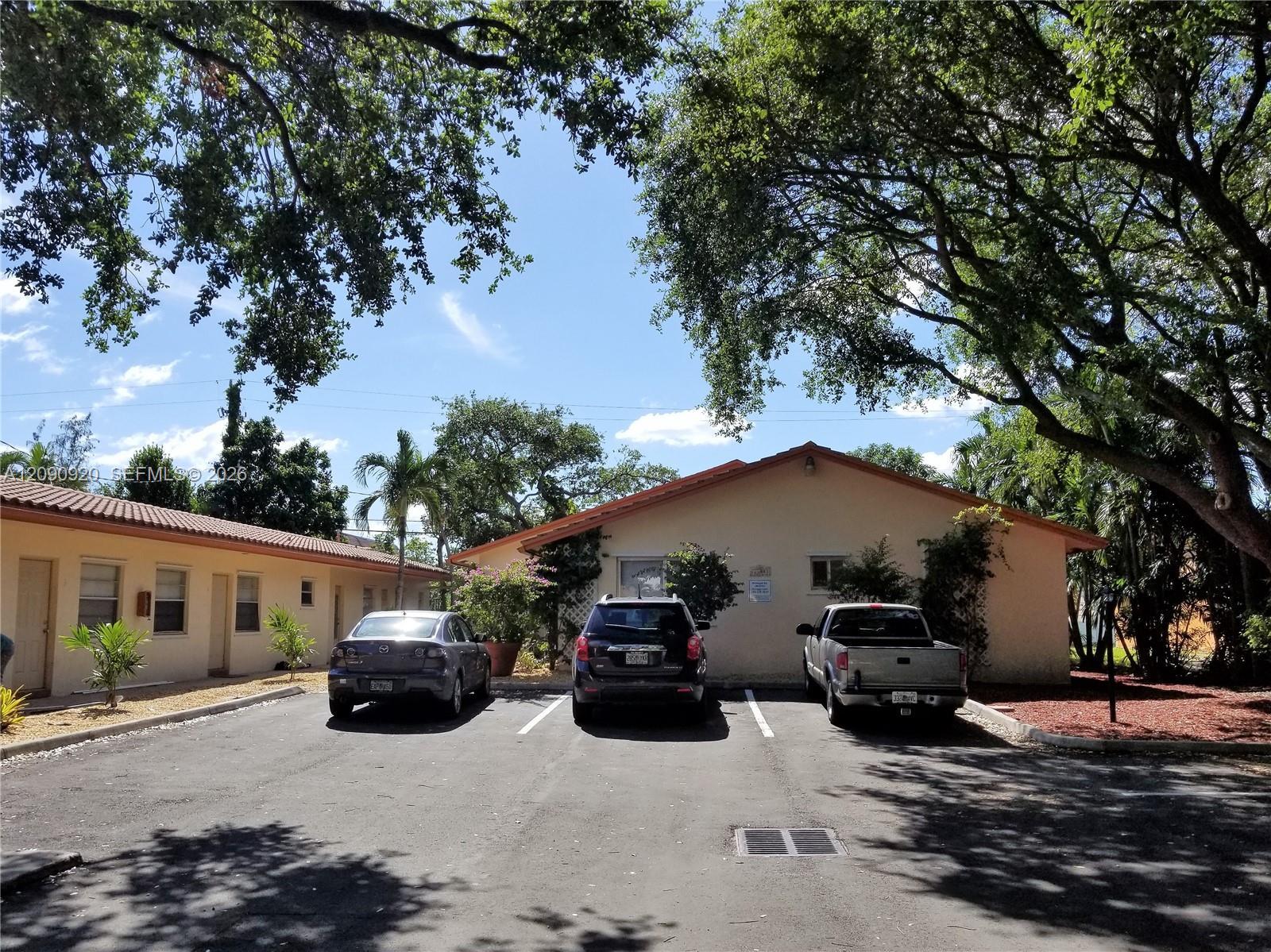 2308 MONROE ST # 1, Hollywood FL 33020 photo 3