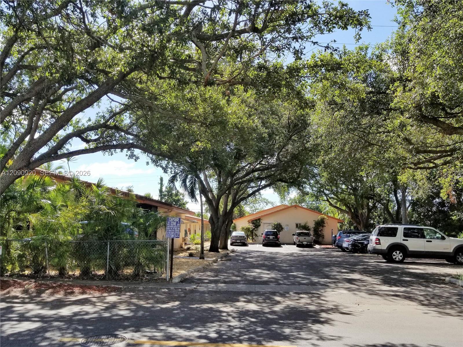 2308 MONROE ST # 1, Hollywood FL 33020