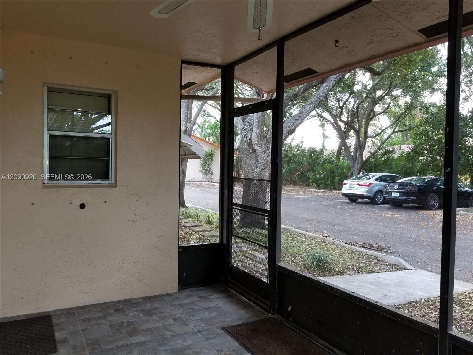 2308 MONROE ST # 1, Hollywood FL 33020 photo 4