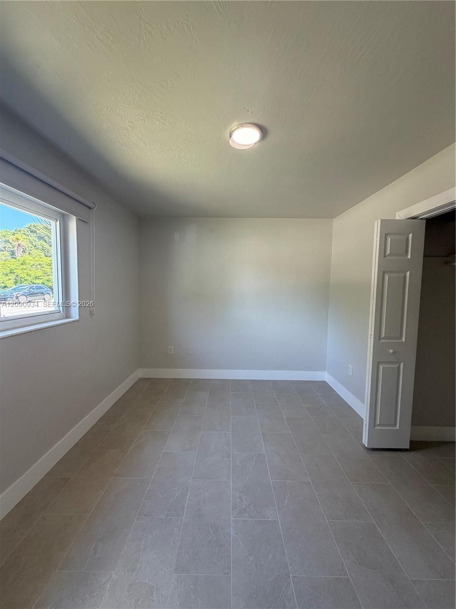 9940 SW 212th St, Cutler Bay FL 33189 photo 2