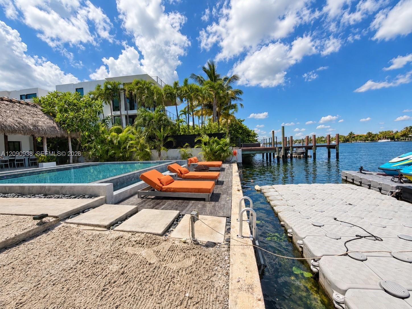 661 86th St, Miami Beach FL 33141 photo 2