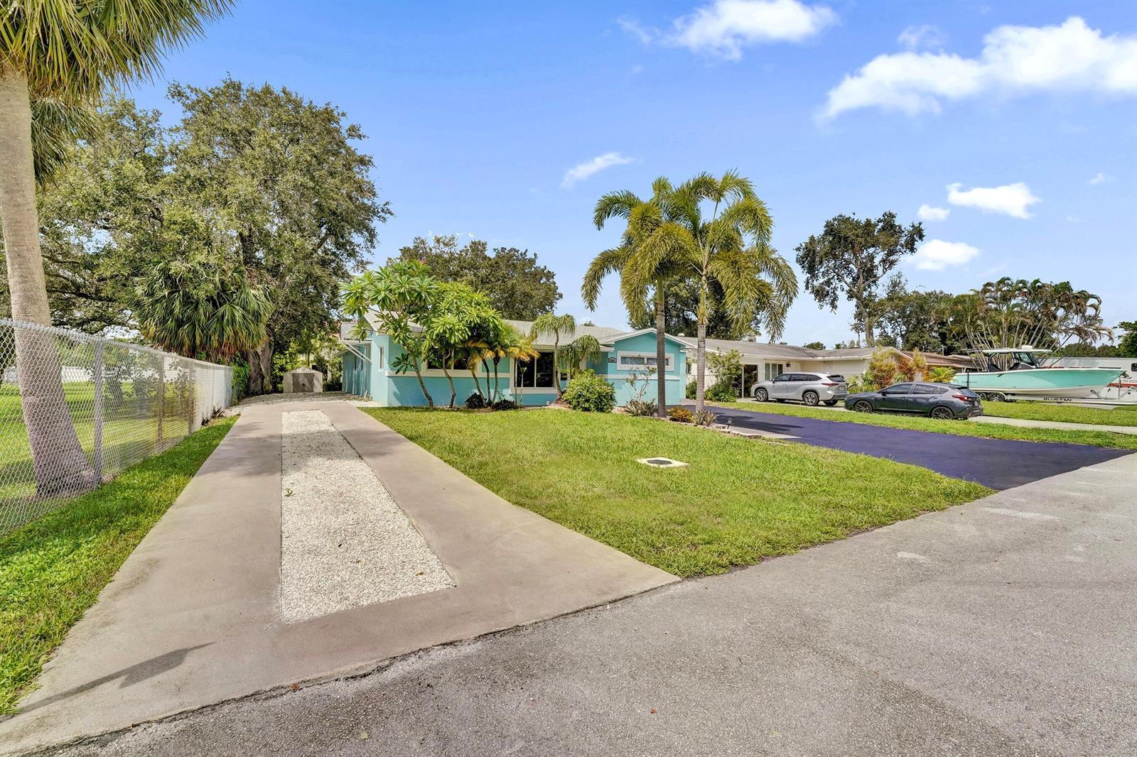 5081 SW 29TH Way, Dania Beach FL 33312 photo 3