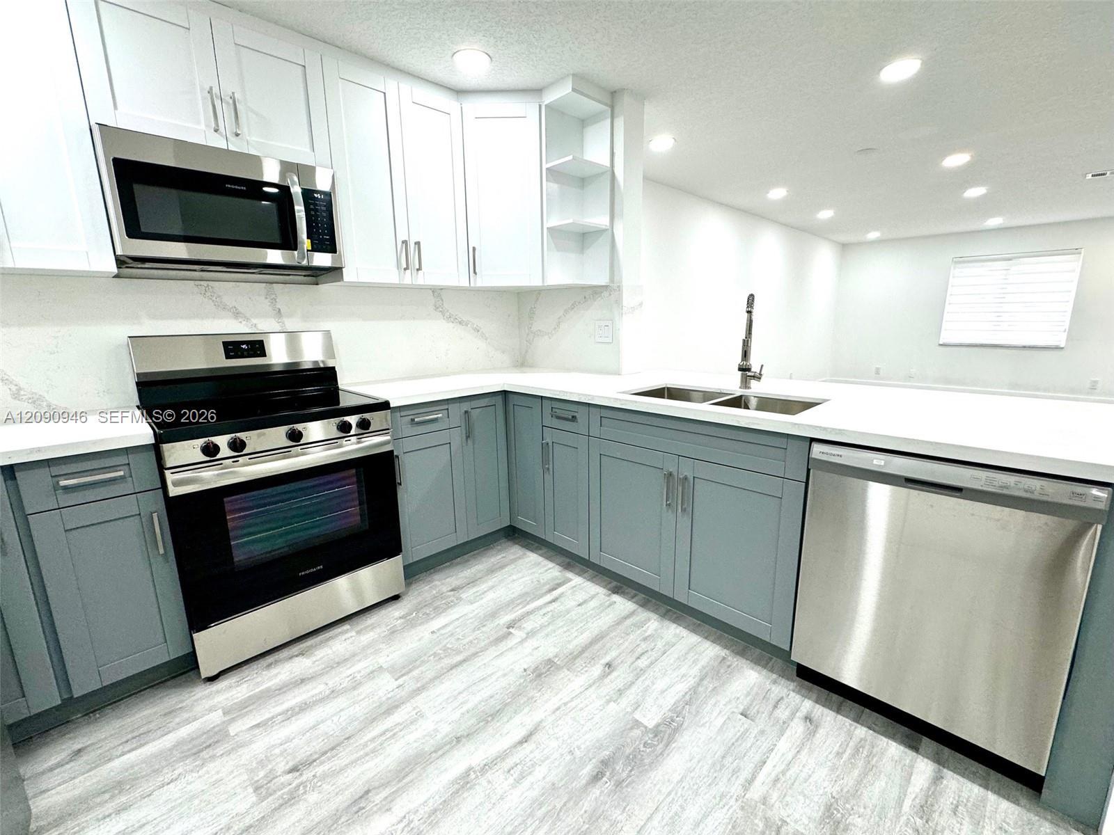 3665-3667 NW 17th Way # 3667, Oakland Park FL 33309 photo 2