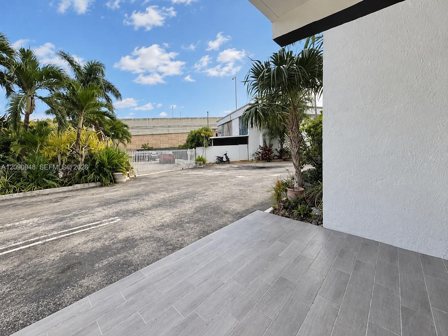 3301 nw 13th terr, Miami FL 33125 photo 2